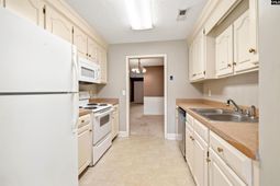 3540 Landmark Drive  photo 4
