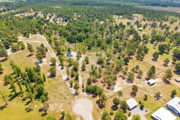 443 Hound Hollow Road photo 4