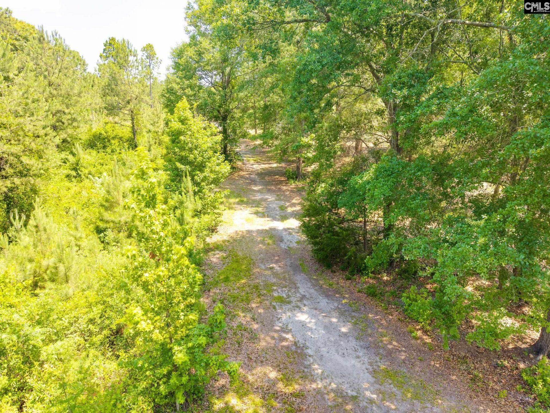 443 Hound Hollow Road Photo 8