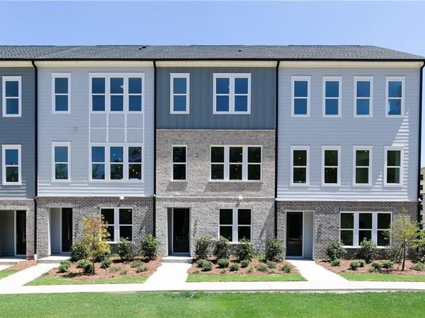 4451 Gradient Lane, Chamblee, GA 30341