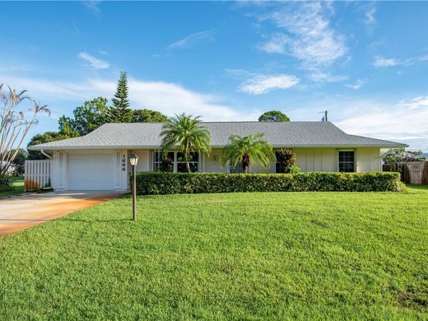 1666 5th Street, Vero Beach, FL 32962