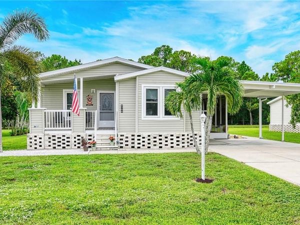 9790 Creekwood LN, FORT MYERS, FL 33905