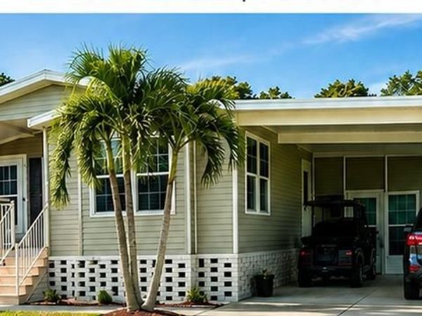 9790 Creekwood LN , FORT MYERS, FL 33905