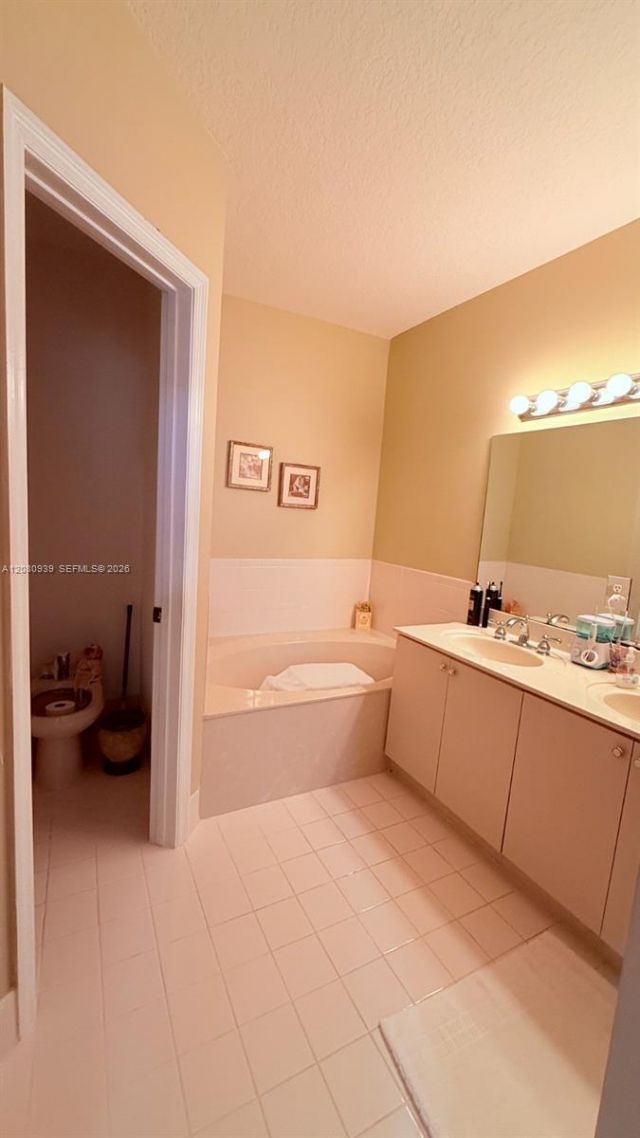 4729 SW 163rd Pl , Miami, FL 33185 Photo
