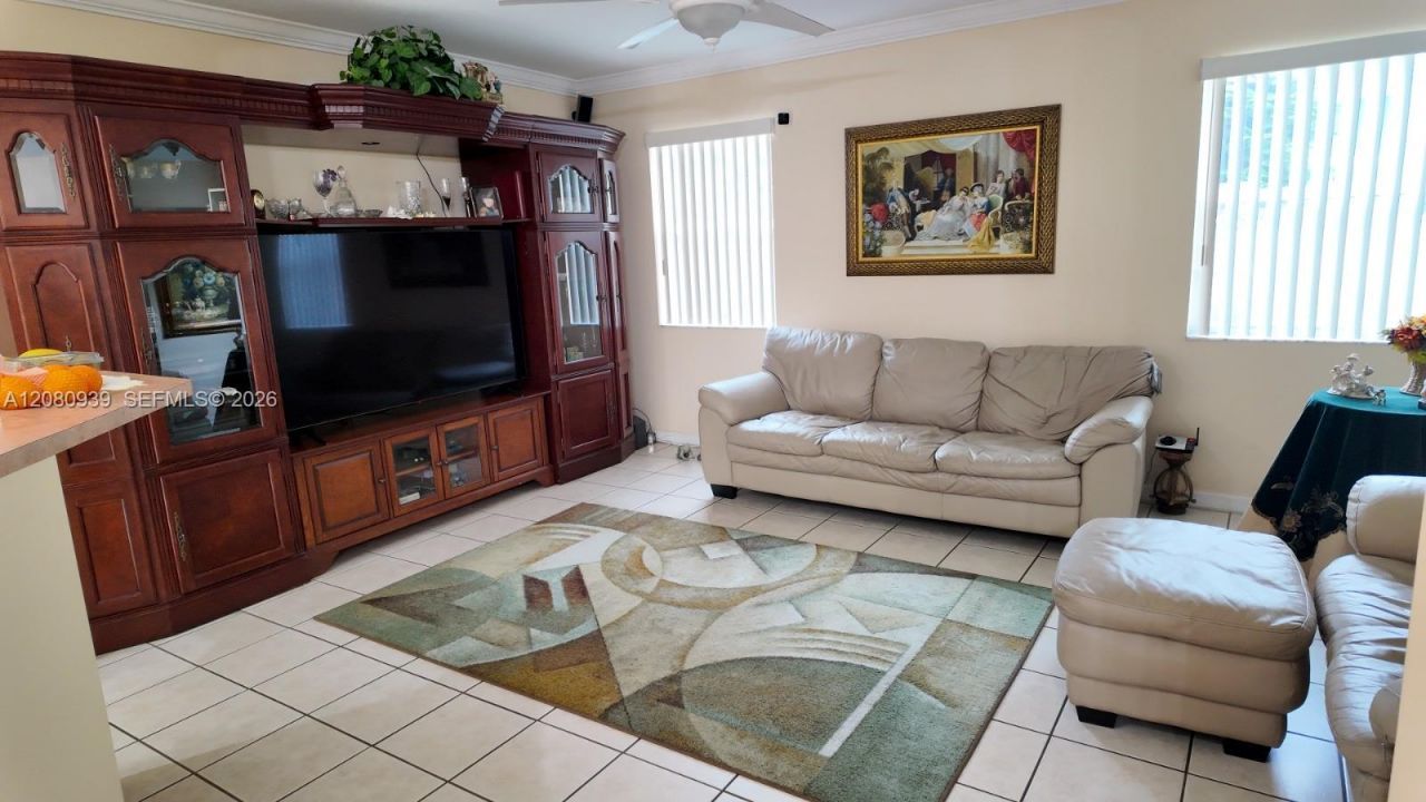 4729 SW 163rd Pl , Miami, FL 33185 Photo