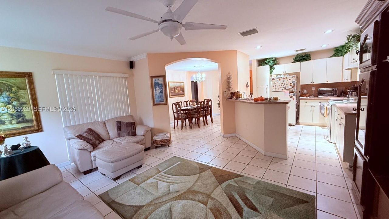 4729 SW 163rd Pl , Miami, FL 33185 Photo
