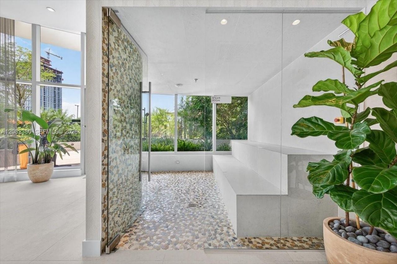 700 NE 24th St , Unit 1405, Miami, FL 33137 Photo