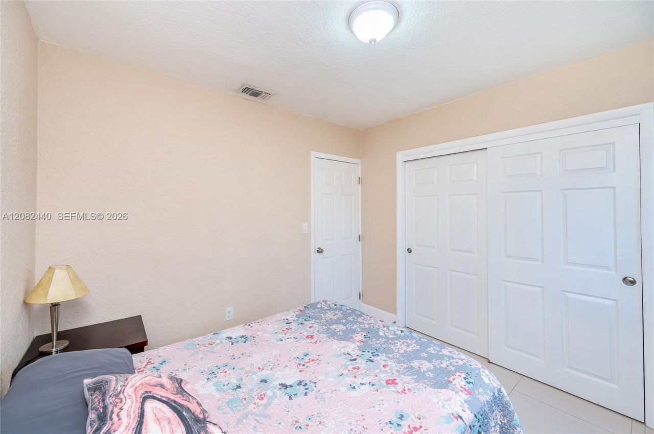 1020 SW 73rd Pl , Miami, FL 33144 Photo