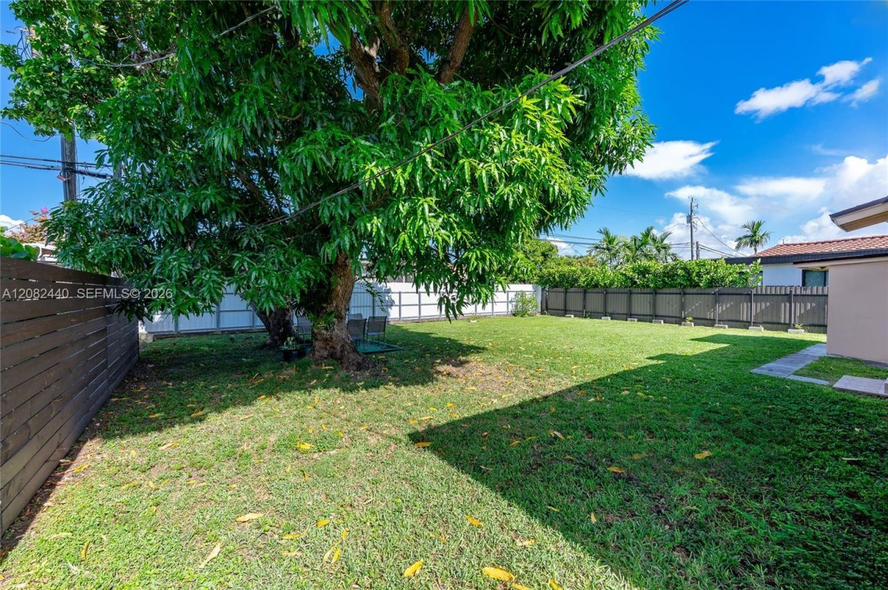 1020 SW 73rd Pl , Miami, FL 33144 Photo