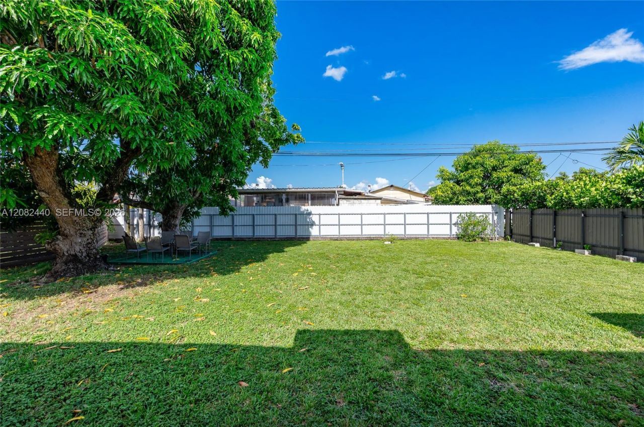 1020 SW 73rd Pl , Miami, FL 33144 Photo