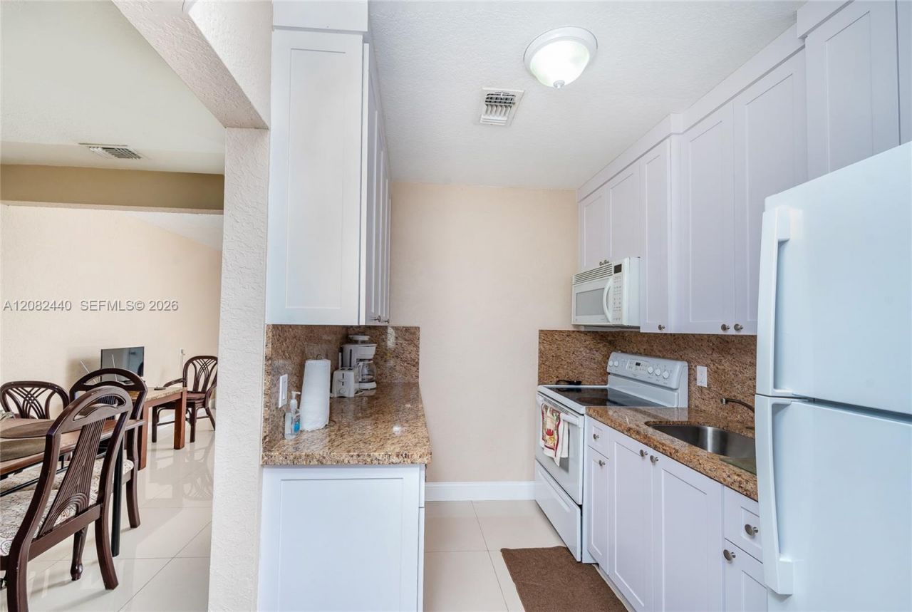1020 SW 73rd Pl , Miami, FL 33144 Photo