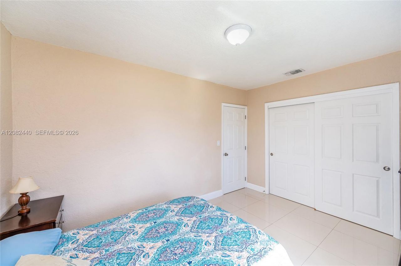 1020 SW 73rd Pl , Miami, FL 33144 Photo