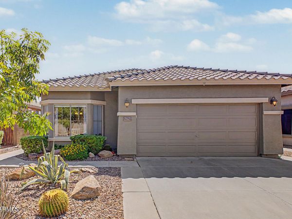 40756 N ROBINSON Drive, Anthem, AZ 85086