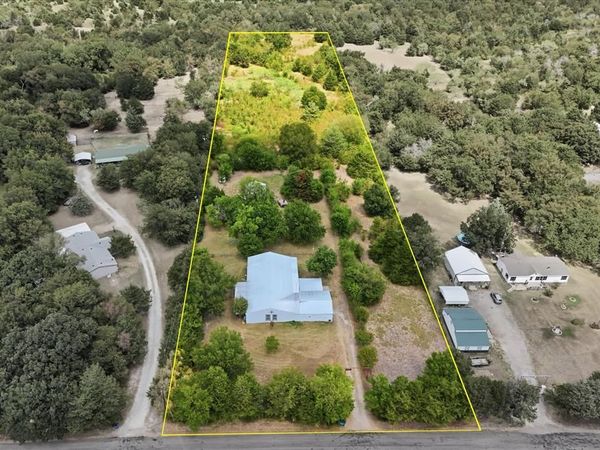 521 Vz County Road 3501, Wills Point, TX 75169