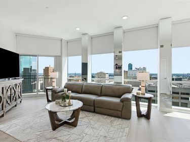 500 Throckmorton Street, Unit 2111, Fort Worth, TX 76102