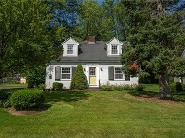 22 Winmar Crescent, New Hartford, NY 13413