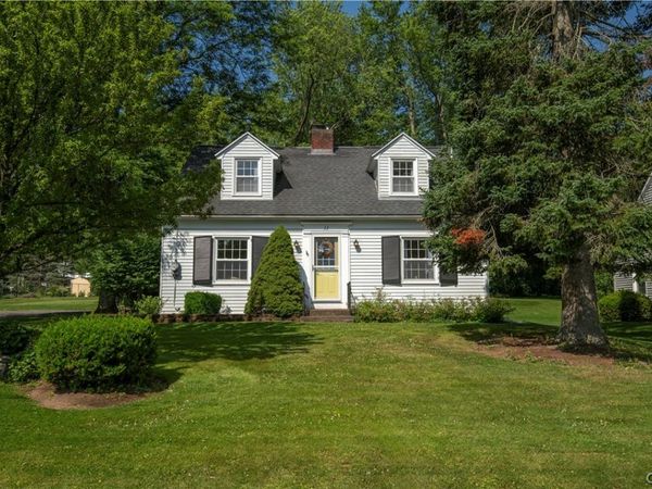 22 Winmar Crescent , New Hartford, NY 13413