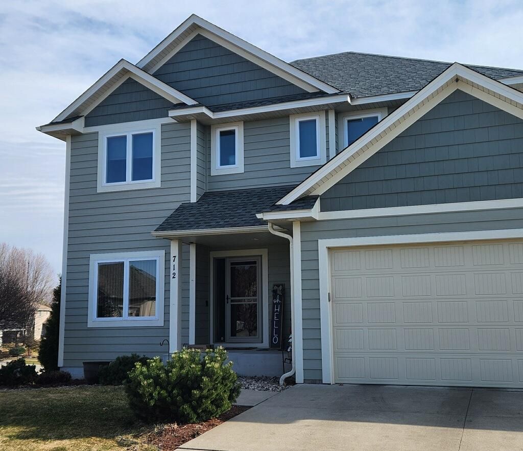 712 Heritage Trail Ne, New Prague, MN 56071 Main Photo