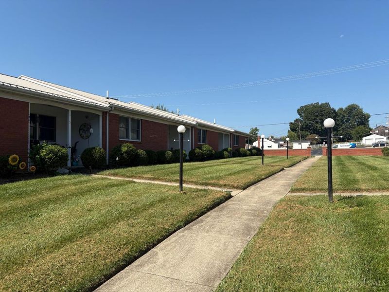 224 S East Street, Unit 1, Hillsboro, OH 45133 Photo 4