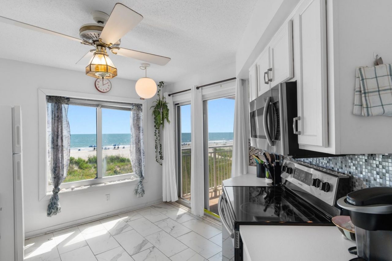 5800 N Ocean Blvd. Photo 4