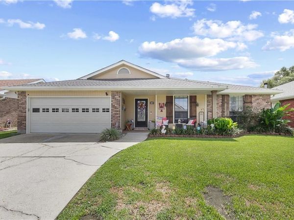 117 COLUMBIA Place , Slidell, LA 70458