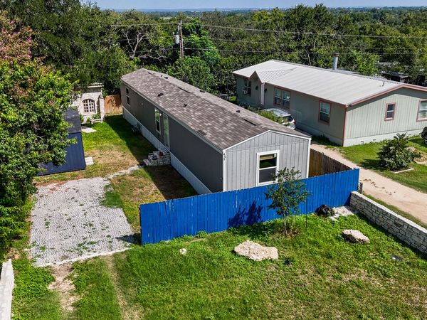 453 E Zipp Rd, New Braunfels, TX 78130
