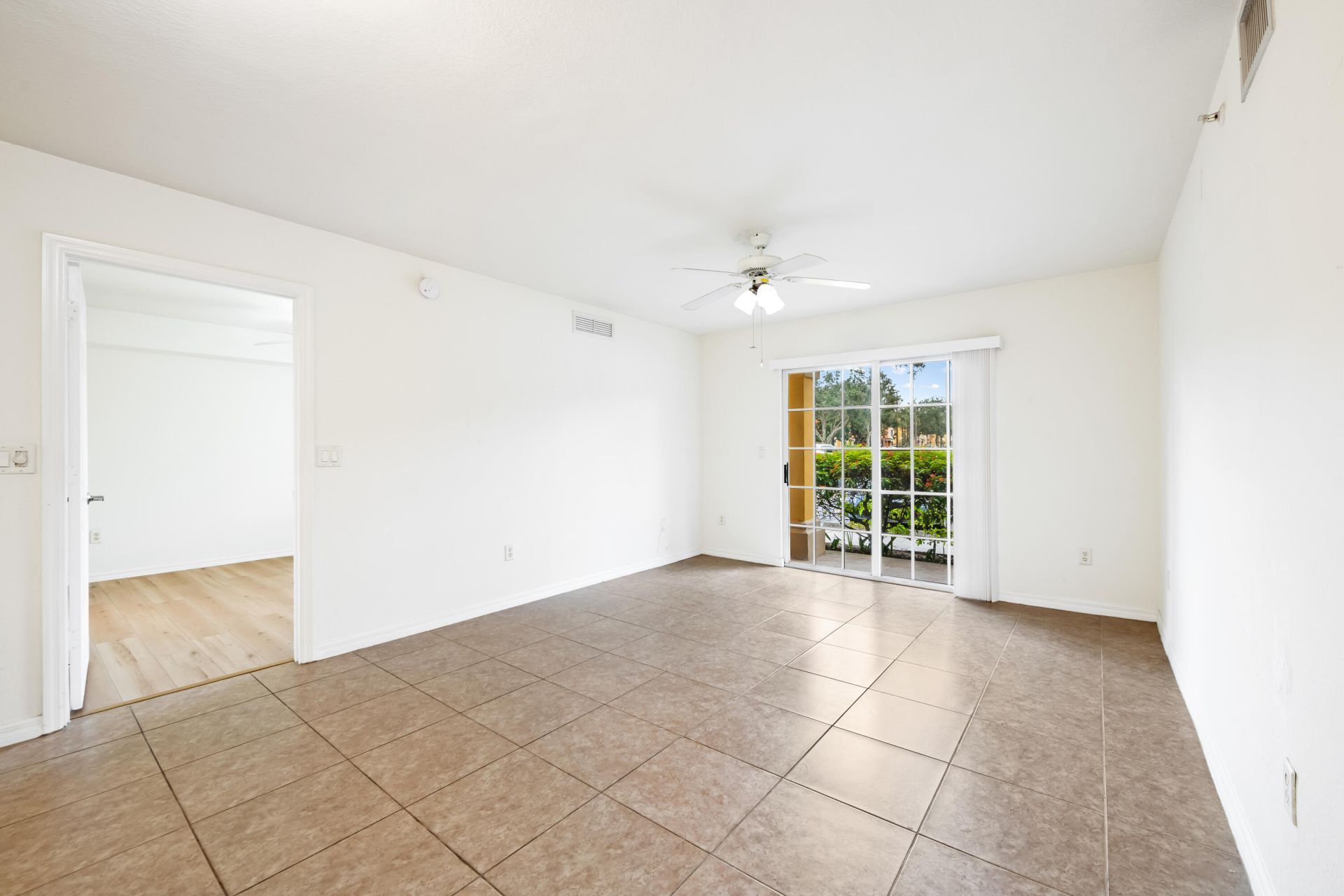 6777 Heritage Grande, Unit 1105, Boynton Beach, FL 33437 Photo