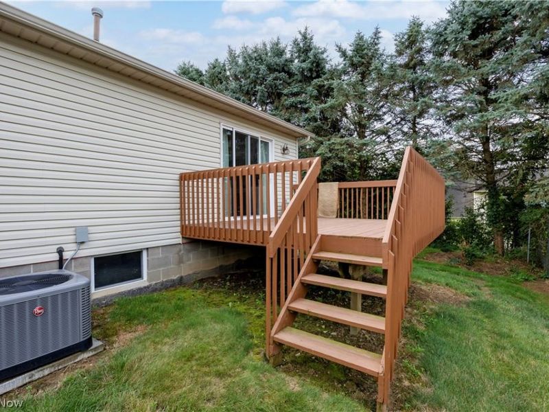 1118 Mindy Lane, Wooster, OH 44691 Photo 2