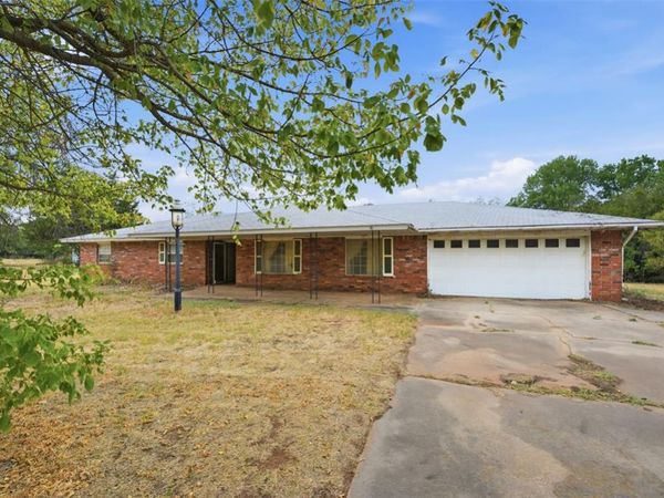 724 NE Blugil Drive, Piedmont, OK 73078