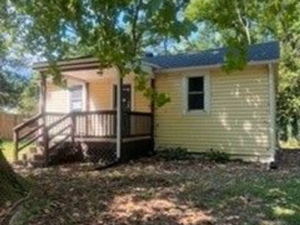662 Wise Avenue , Petersburg, VA 23803