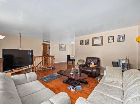 Main Photo