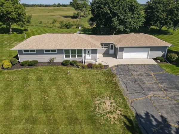 37310 87th STREET, Burlington, WI 53105