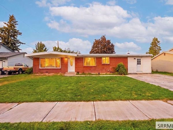 2161 E John Adams Parkway, IDAHO FALLS, ID 83401