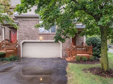 6333 Aspen Ridge Boulevard, West Bloomfield Township, Mi 48322