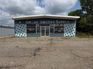 2931 E Court Street , Flint, Mi 48506