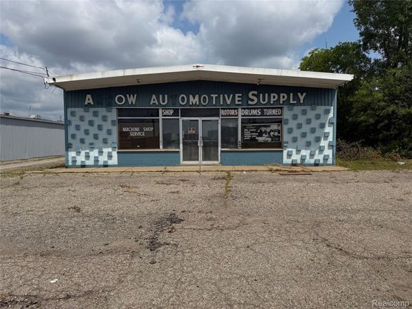 2931 E Court Street , Flint, Mi 48506