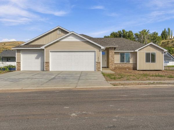 355 Skyline Peak, Inkom, ID 83245