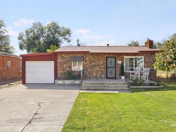 929 Nevada Street, Gooding, ID 83330