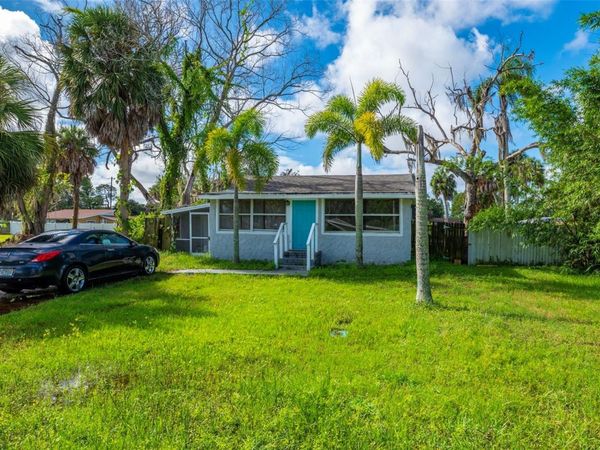 5200 MALLETT DRIVE , PORT RICHEY, FL 34668