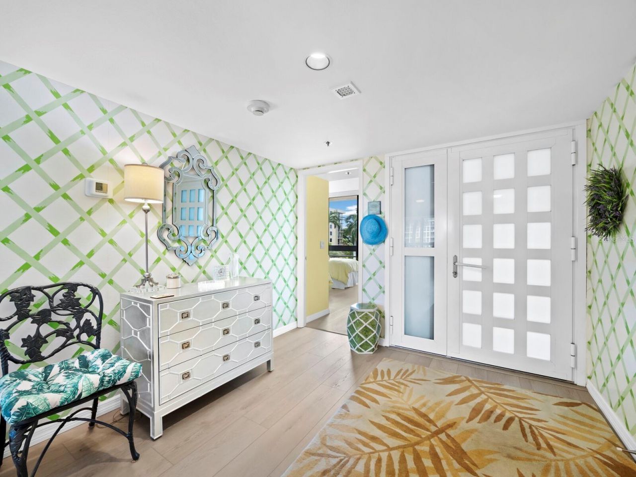 1075 Gulf Of Mexico Drive, Unit 205, Longboat Key, FL 34228 Photo