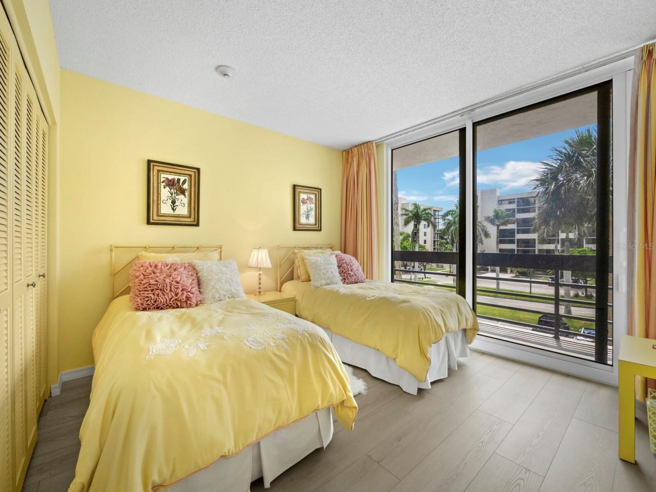 1075 Gulf Of Mexico Drive, Unit 205, Longboat Key, FL 34228 Photo