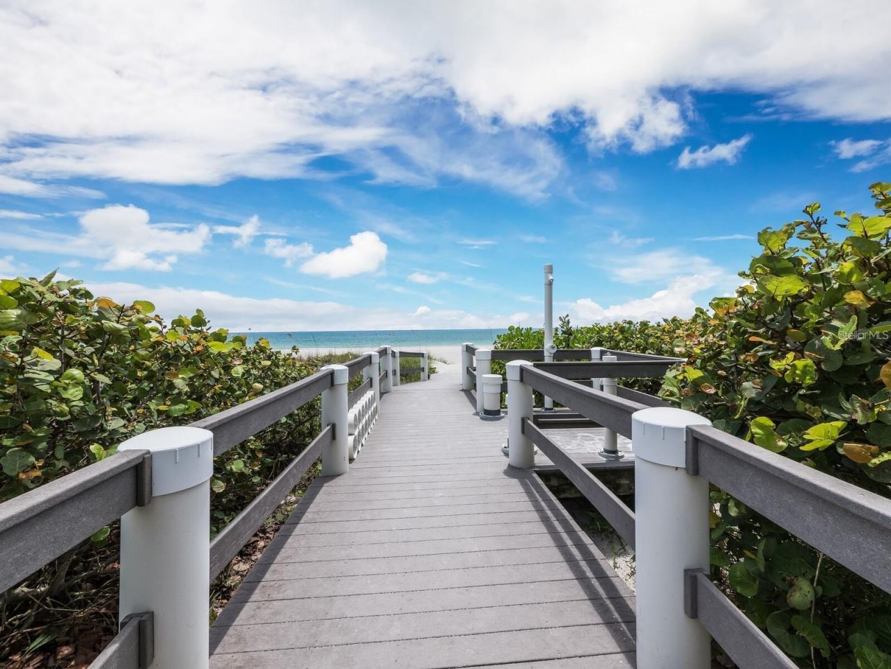 1075 Gulf Of Mexico Drive, Unit 205, Longboat Key, FL 34228 Photo
