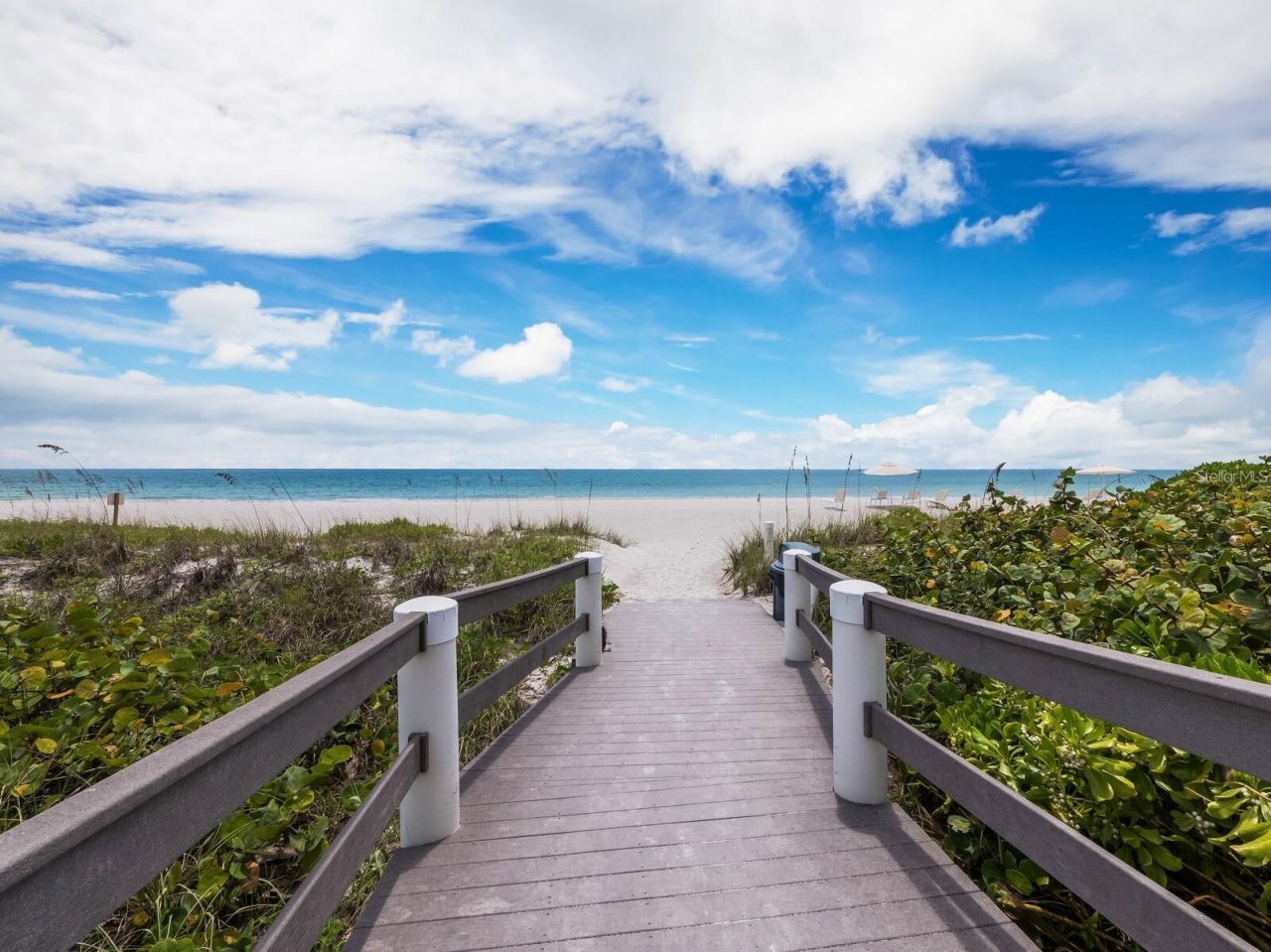 1075 Gulf Of Mexico Drive, Unit 205, Longboat Key, FL 34228 Photo