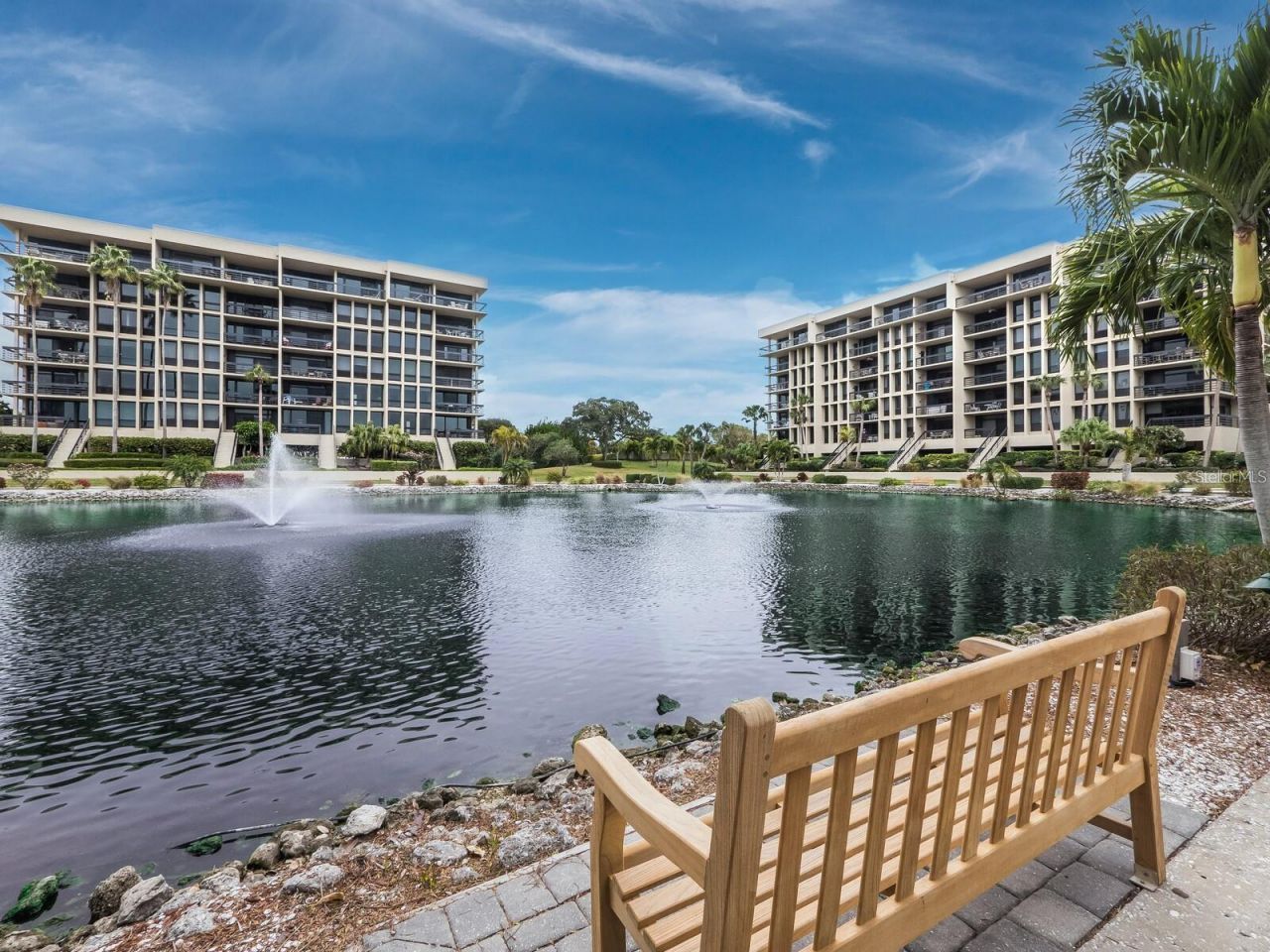 1075 Gulf Of Mexico Drive, Unit 205, Longboat Key, FL 34228 Photo