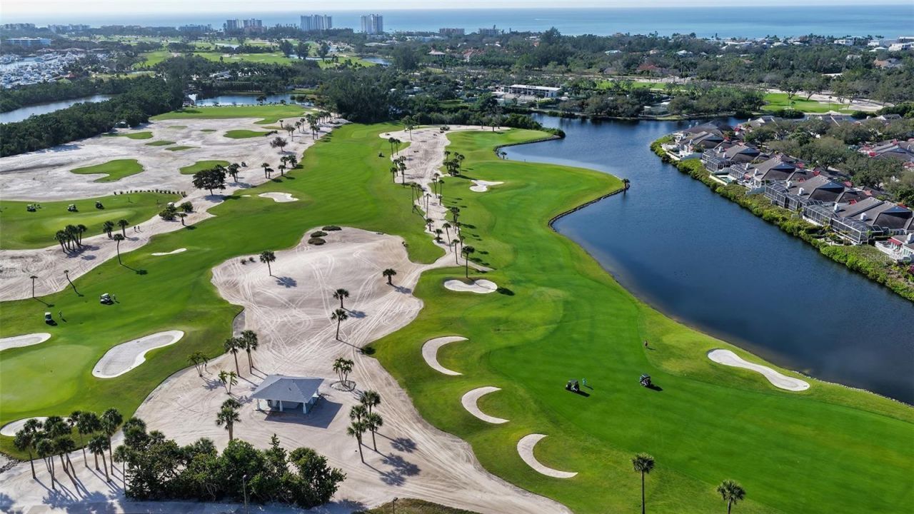 1075 Gulf Of Mexico Drive, Unit 205, Longboat Key, FL 34228 Photo