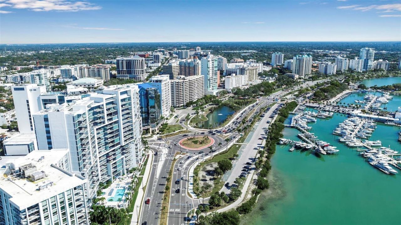 1075 Gulf Of Mexico Drive, Unit 205, Longboat Key, FL 34228 Photo