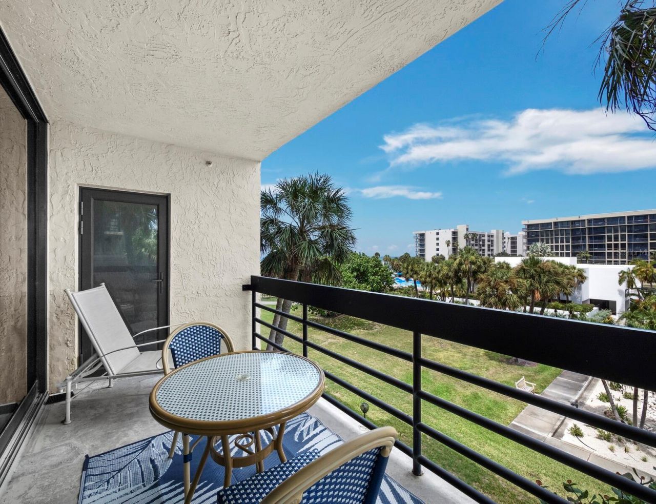1075 Gulf Of Mexico Drive, Unit 205, Longboat Key, FL 34228 Photo