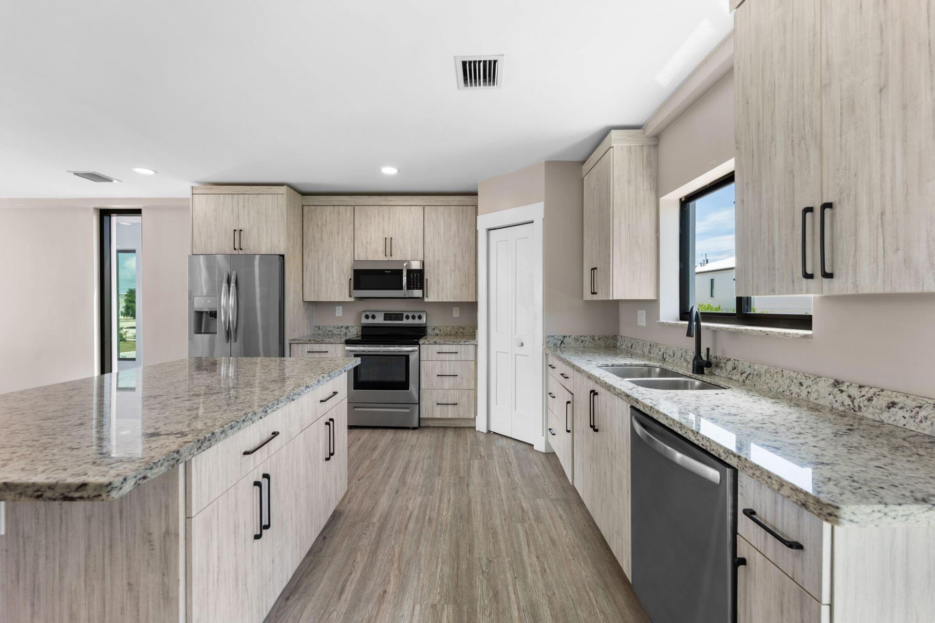 410 101st St Ocean Street, Unit B, Marathon, FL 33050 Photo