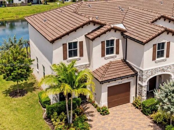 12570 NW 22nd Pl , Miami, FL 33167