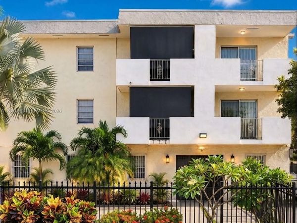 2725 W Okeechobee Rd , Unit 3, Hialeah, FL 33010